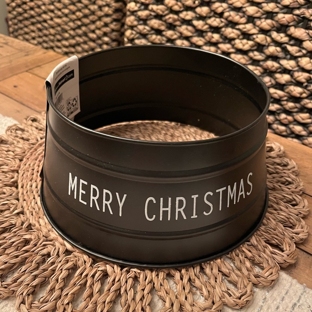 NWT Holiday Time Black Tree Collar